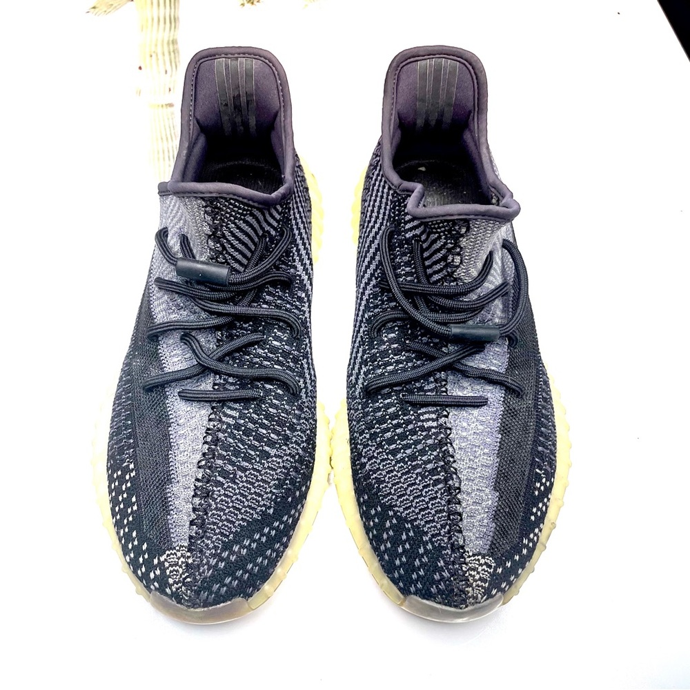 Adidas men’s Yeezy Boost 350 V2 Shoes CARBON